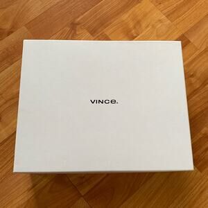 Vince‎ empty shoe box